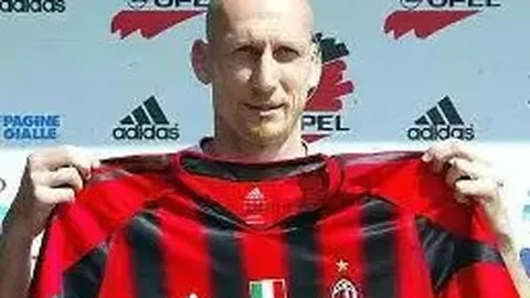 蔡少芬分享甜蜜瞬间，庆祝婚龄十四载，深情告白张晋：心永相随