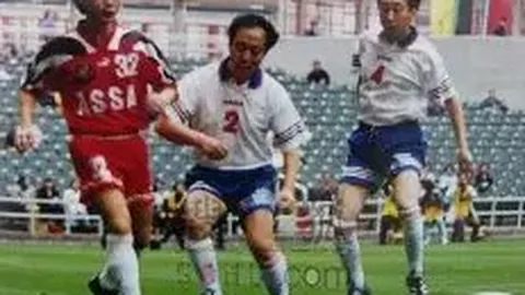 捷克U18队迎来布冯子星，处子战进球助队获胜