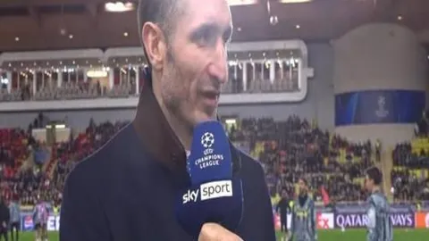 大乐透期号专家推荐：掘金主场对抗绿军分析